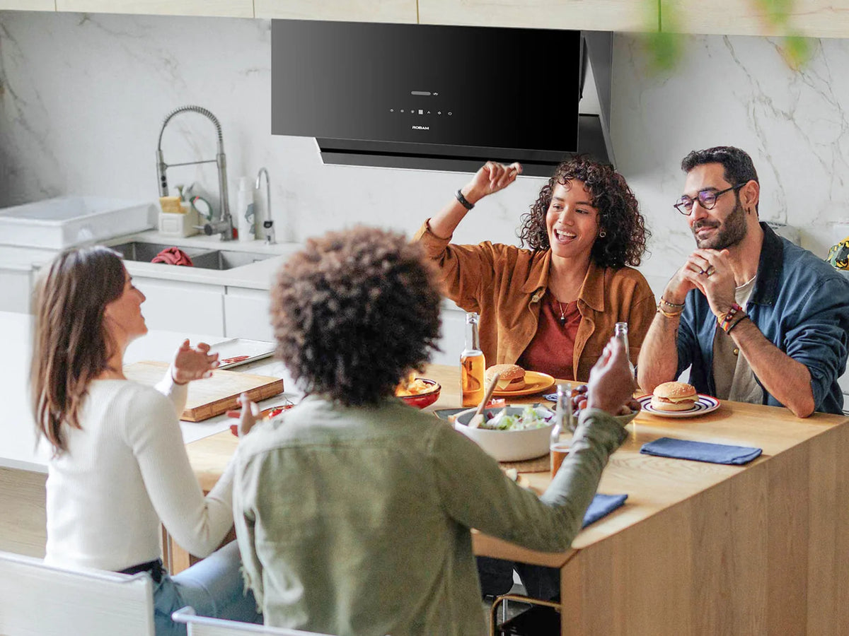 Family cooking together in a ROBAM kitchen