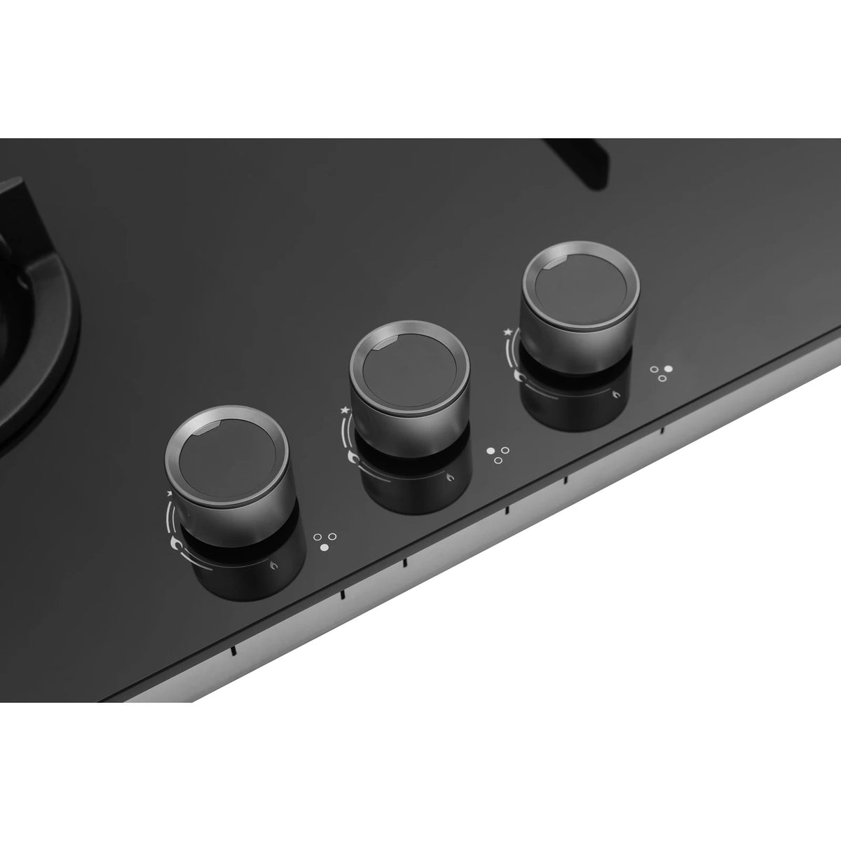 Close-up of the three control knobs on the ROBAM BrassPro ZB61H70 black glass gas cooktop