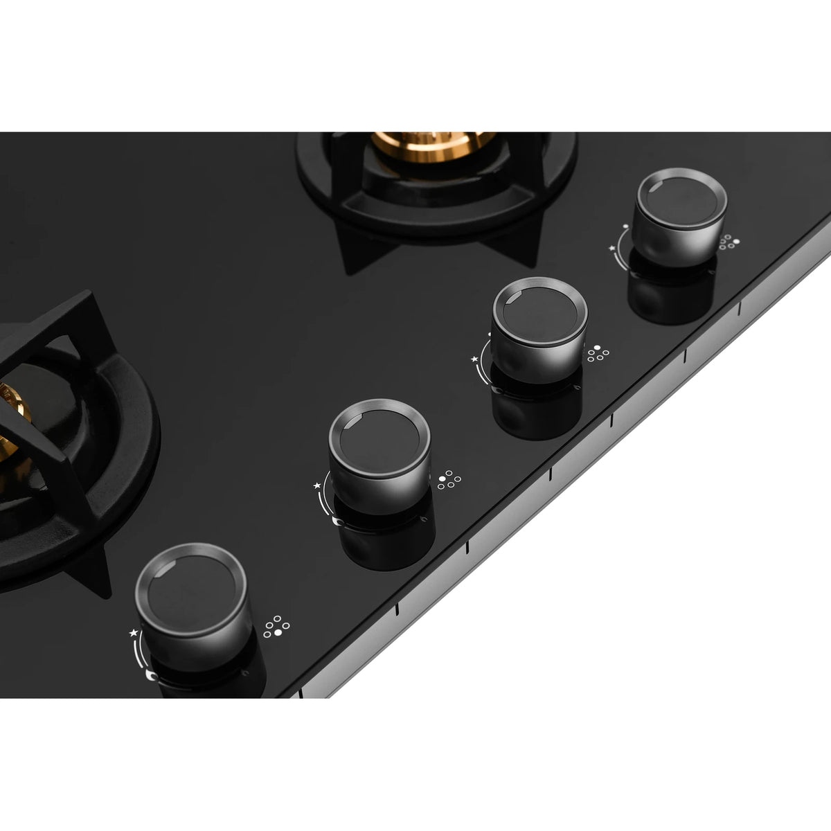 Close-up of the control knobs on the ROBAM BrassPro ZB91H71 black glass gas cooktop